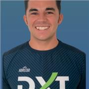 Profesor titulado en deportes náuticos, con experiencia desde 2019.